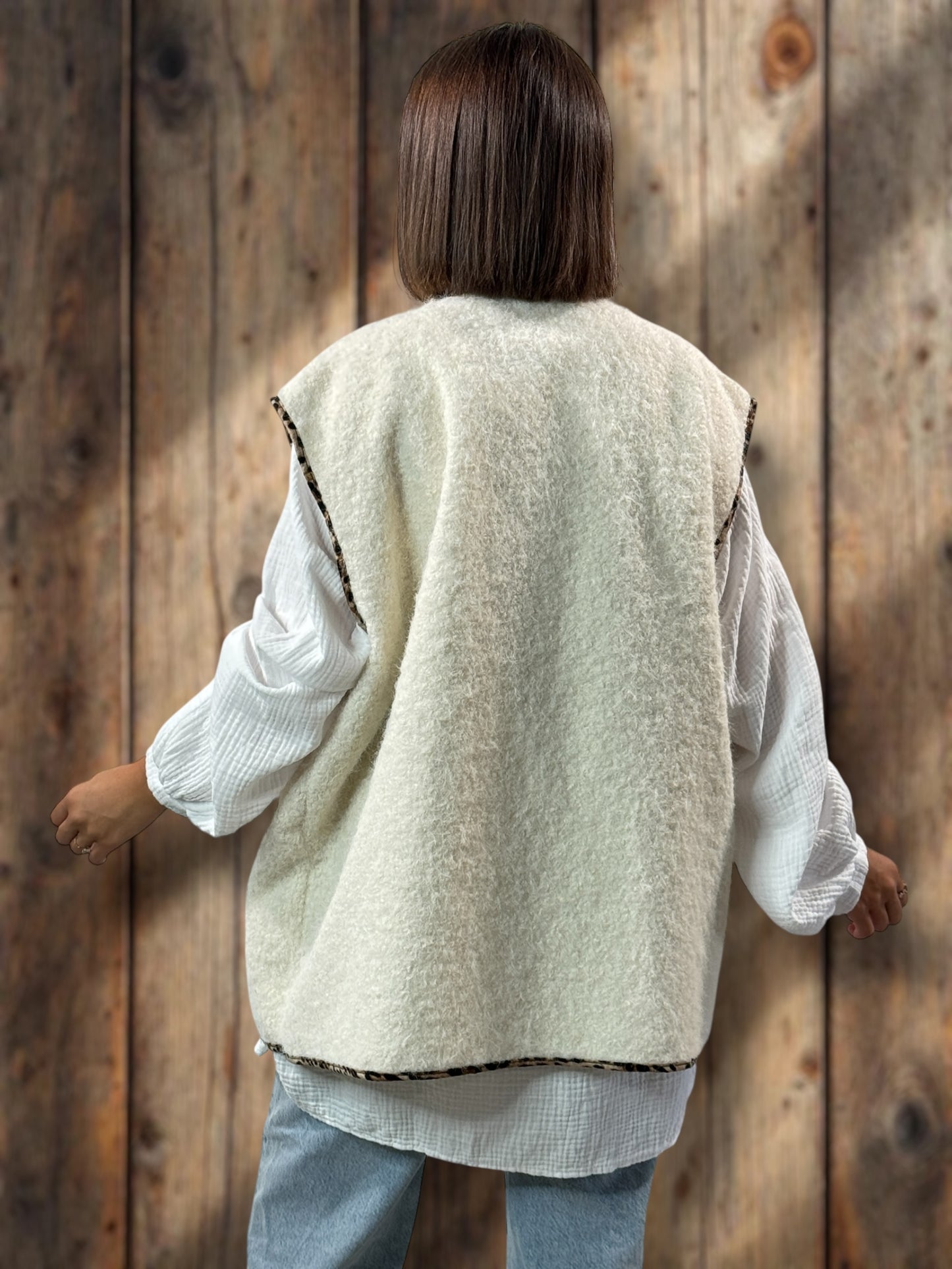 PAULO - GILET BLANC CASSE SANS MANCHES JUSQU'A LA TAILLE 52/54