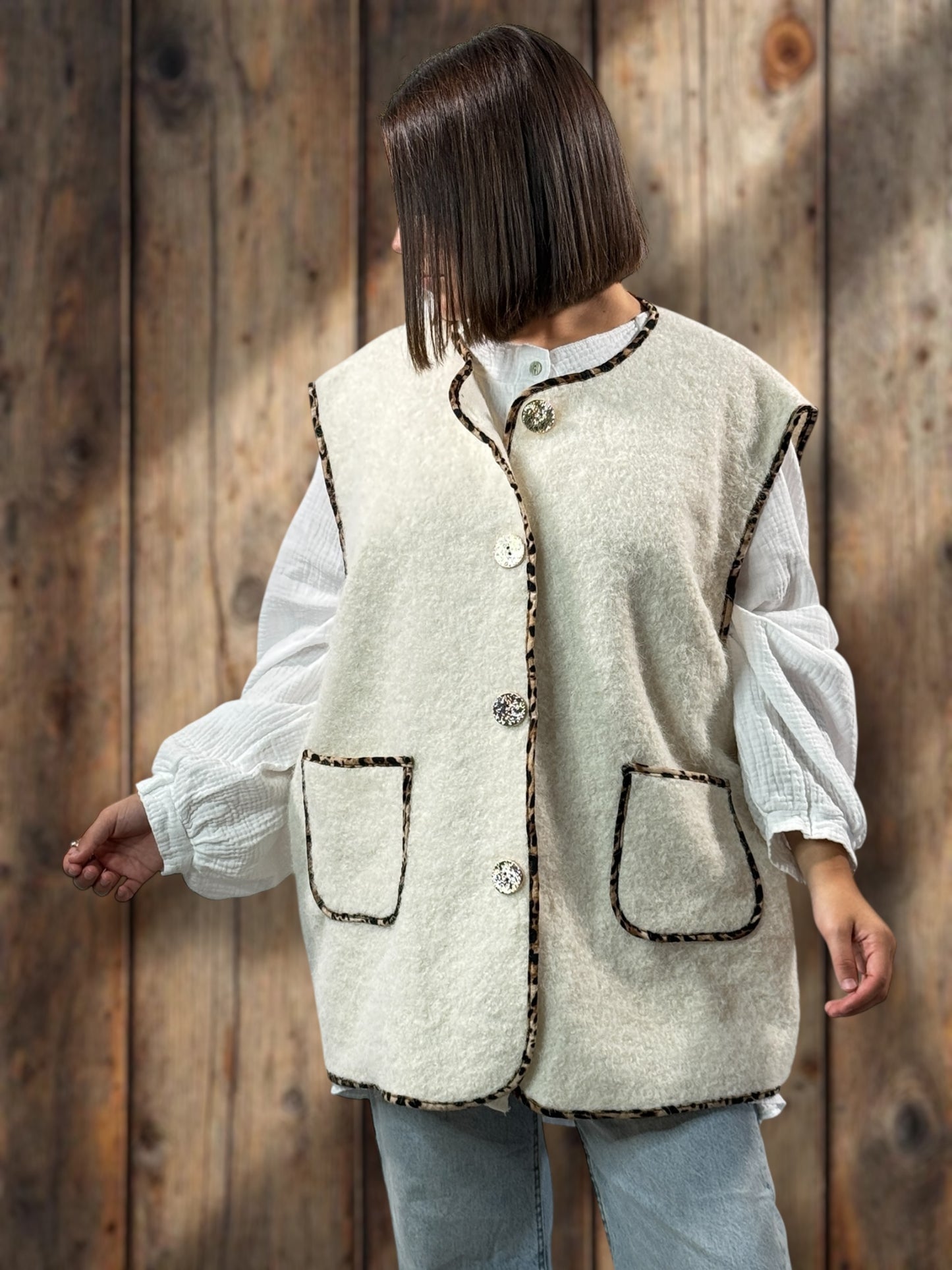 PAULO - GILET BLANC CASSE SANS MANCHES JUSQU'A LA TAILLE 52/54