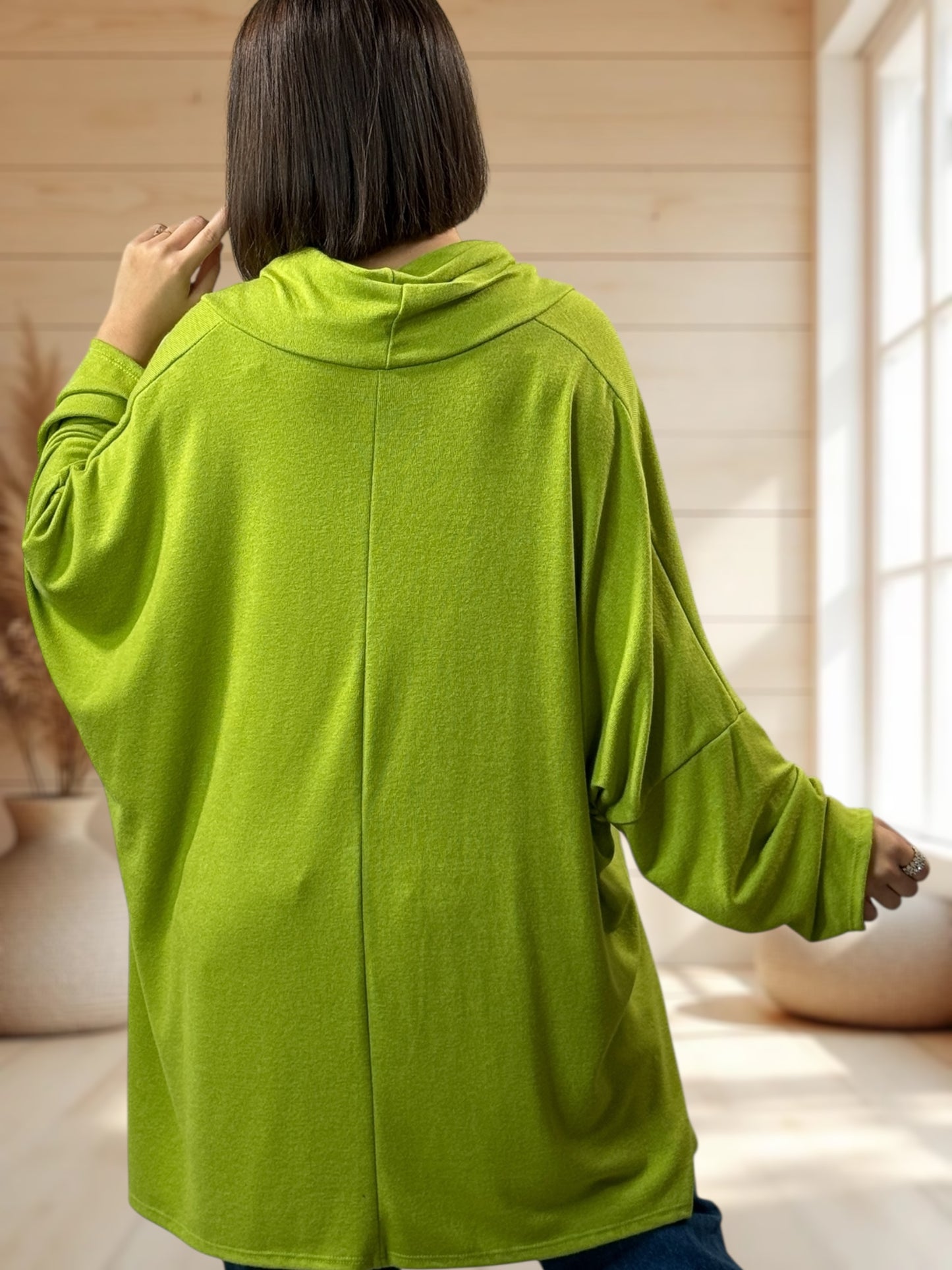 ABIGAIL - PULL OVERSIZE VERT ANIS EN MAILLE FLUIDE JUSQU'A LA TAILLE 56