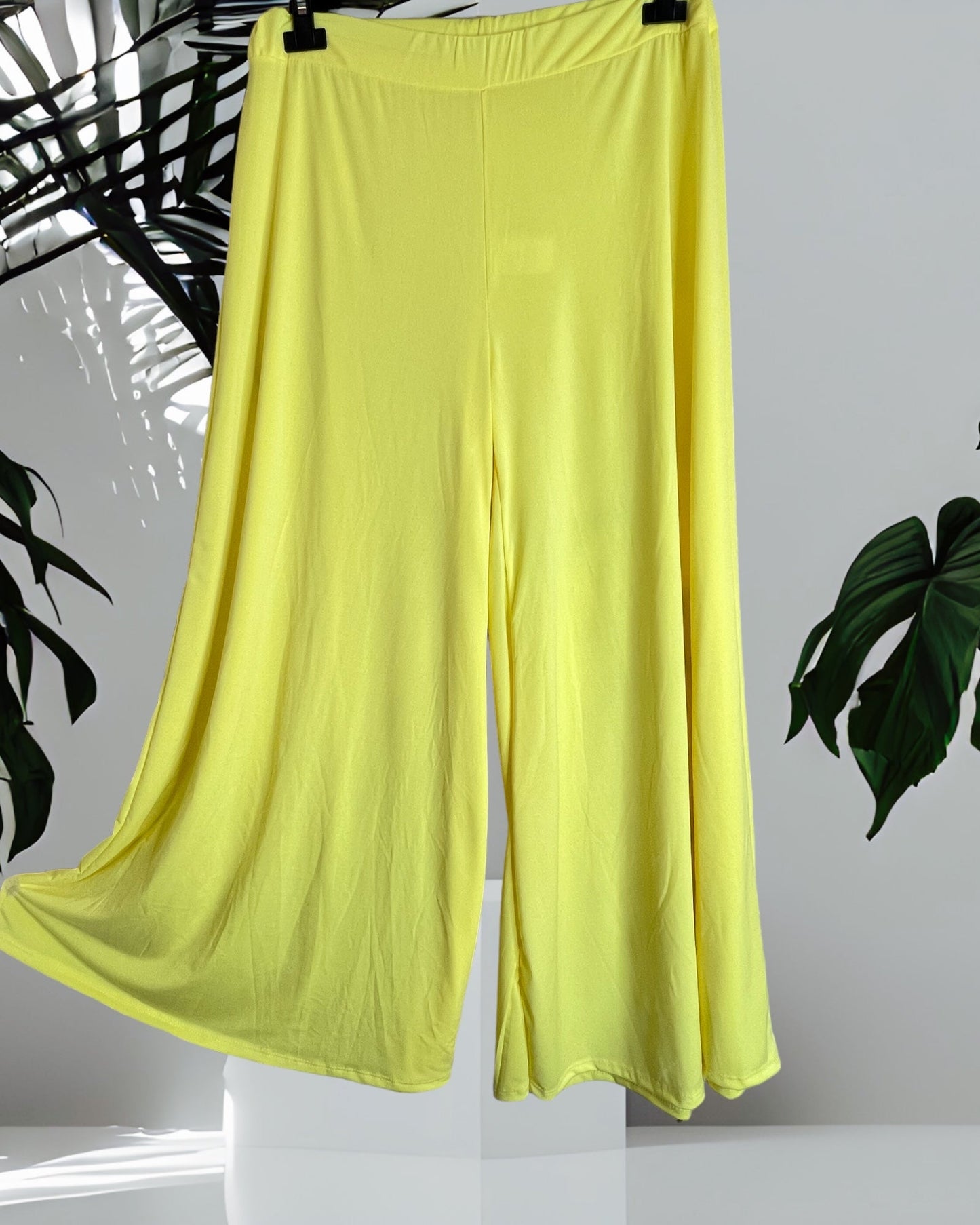 AGATHA - PANTALON PALAZZO JAUNE TAILLE 46 A 54