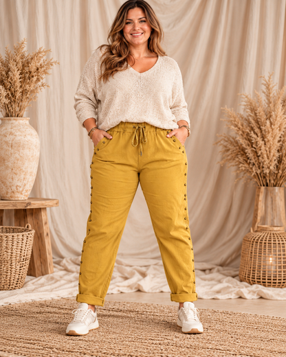 JACK - PANTALON SPORTSWEAR CURRY AVEC CLOUS TAILLE 46/48 A 52/54
