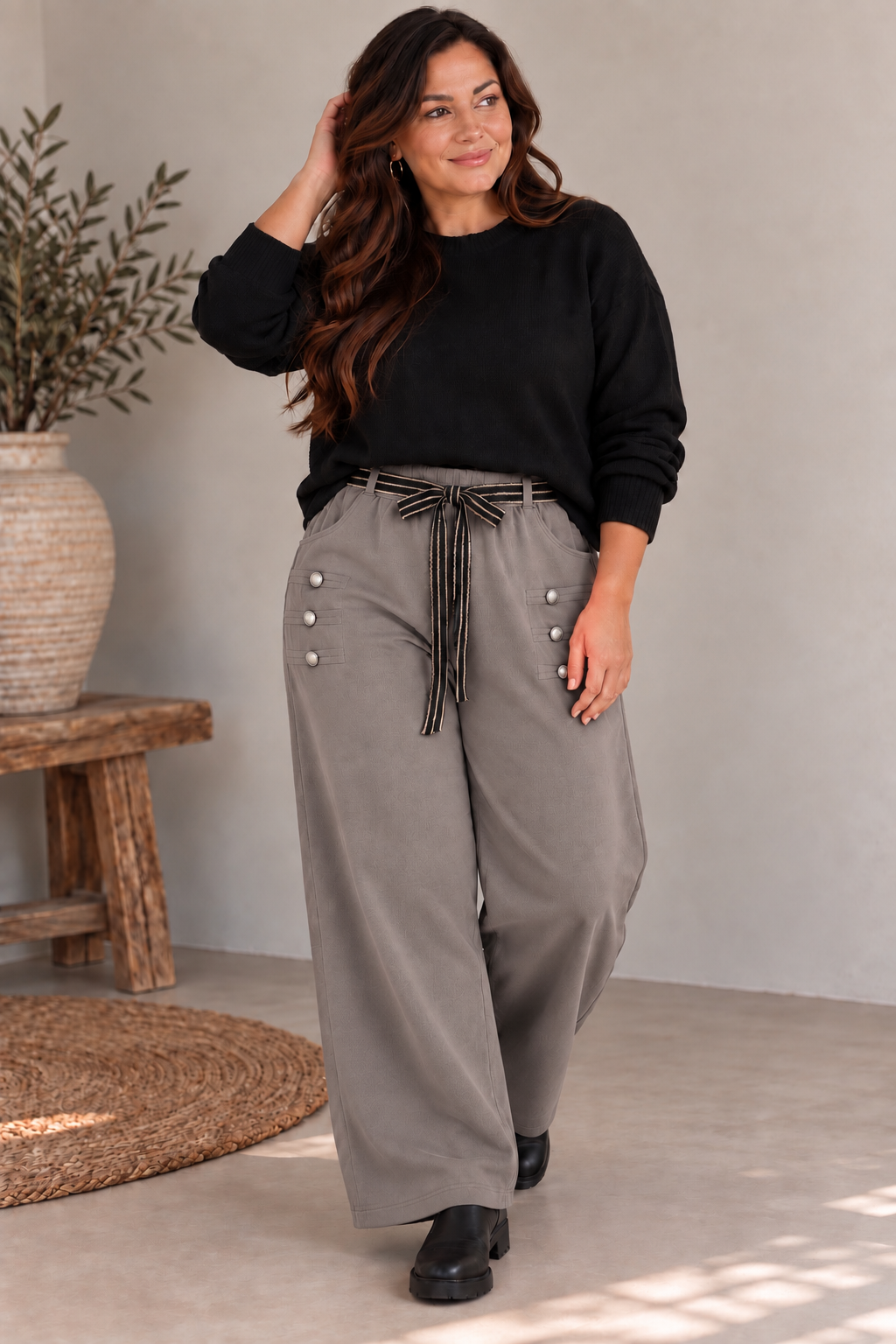 MARLEY - PANTALON SPORTSWEAR TAUPE EFFET DAIM TAILLE 46 A 52