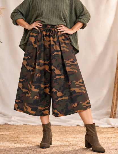 SAMANTHA - PANTALON JUPE CULOTTE CAMOUFLAGE JUSQU'A LA TAILLE 48