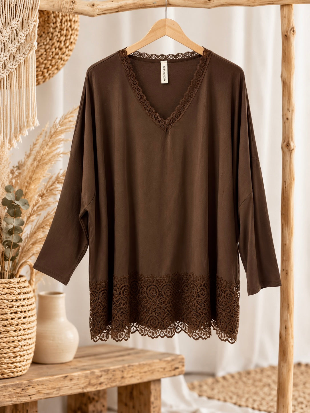 MONA - TOP MARRON BORD EN DENTELLE TAILLE 48 A 56