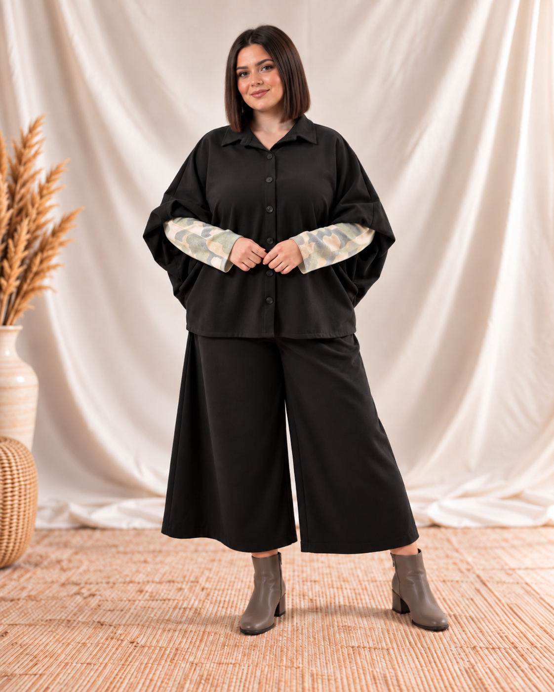 CASTILLE - VESTE NOIRE JUSQU'A LA TAILLE 52/54