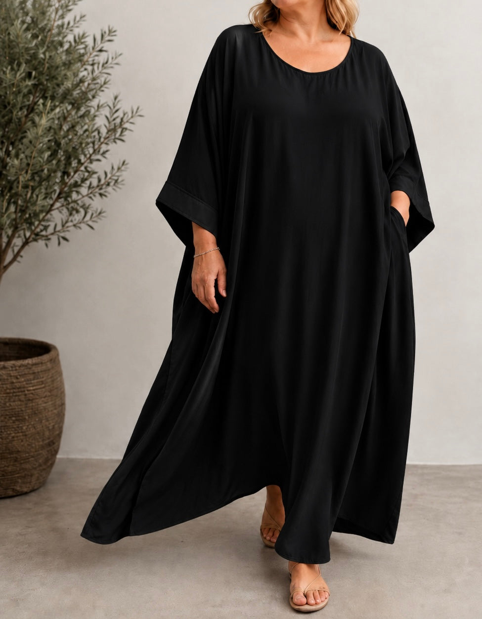 LUXURY - ROBE OVERSIZE FLUIDE NOIRE JUSQU'A LA TAILLE 60
