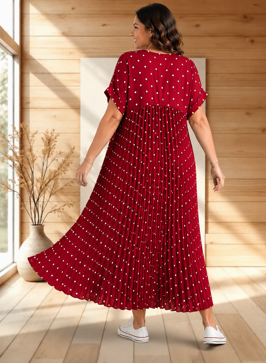 MELODIE - ROBE ROUGE INDIEN A POIS PLISSEE JUSQU'A LA TAILLE 56