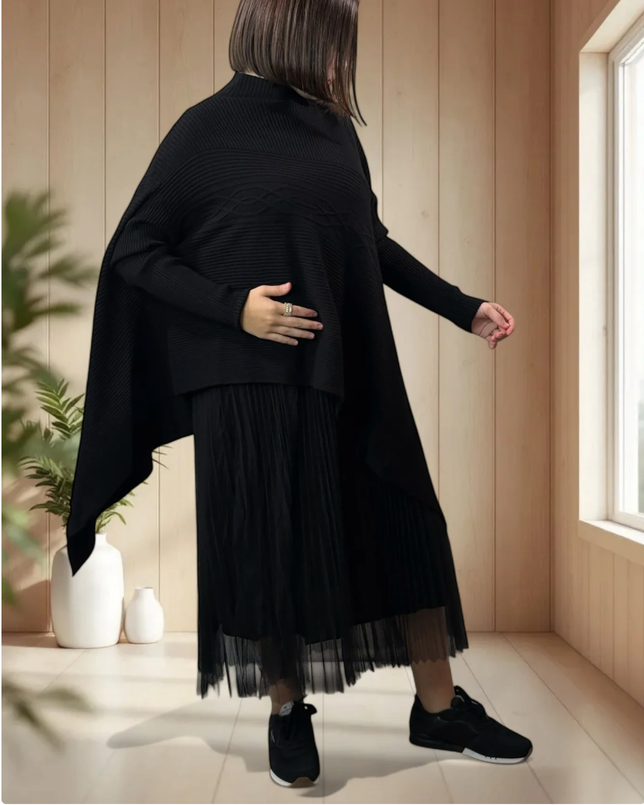 ALICE- PULL NOIR ASYMETRIQUE JUSQU'A LA TAILLE 50/52