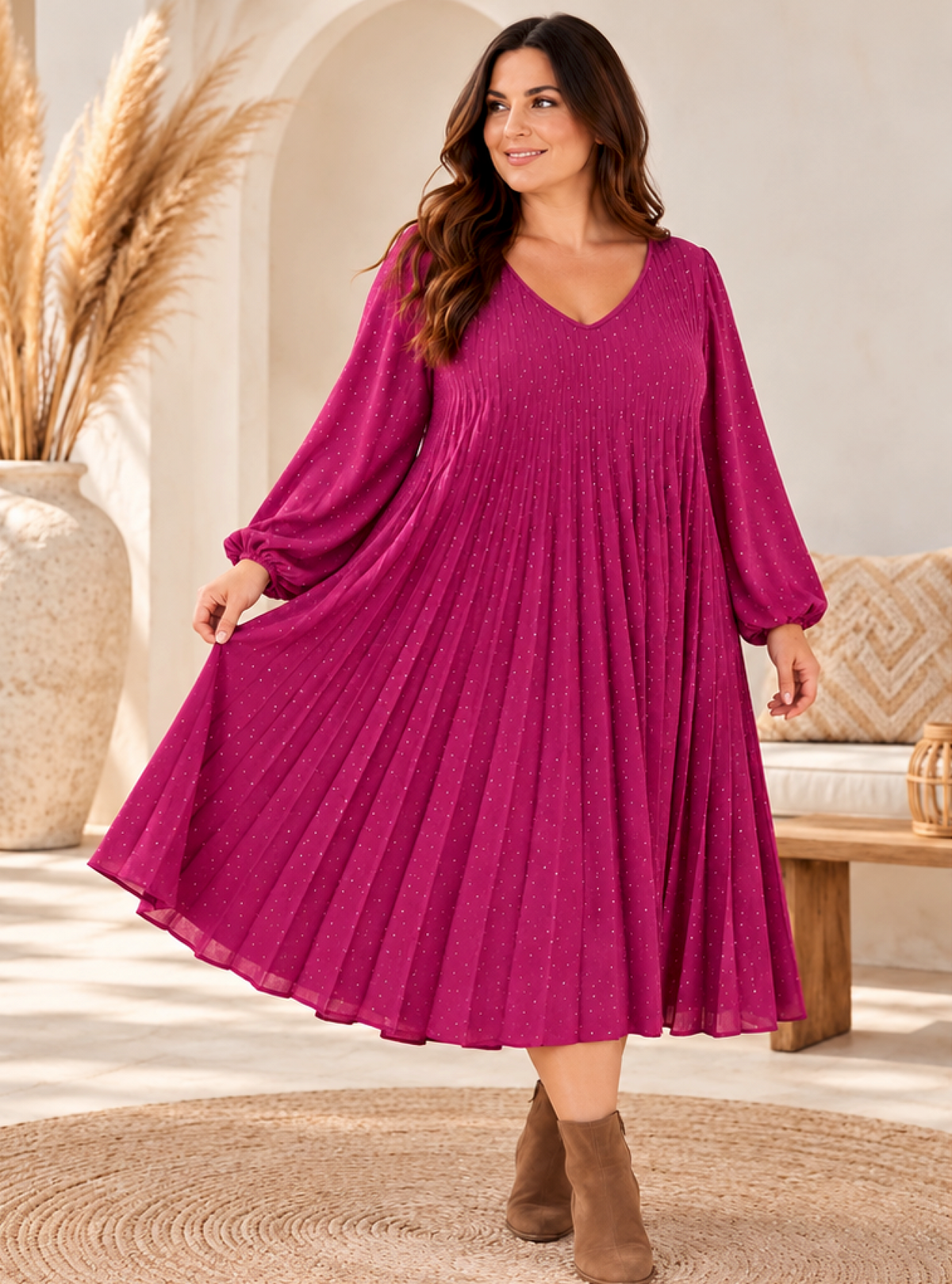 ELSA - ROBE FUCHSIA PLISSEE AVEC STRASS JUSQU'A LA TAILLE 56