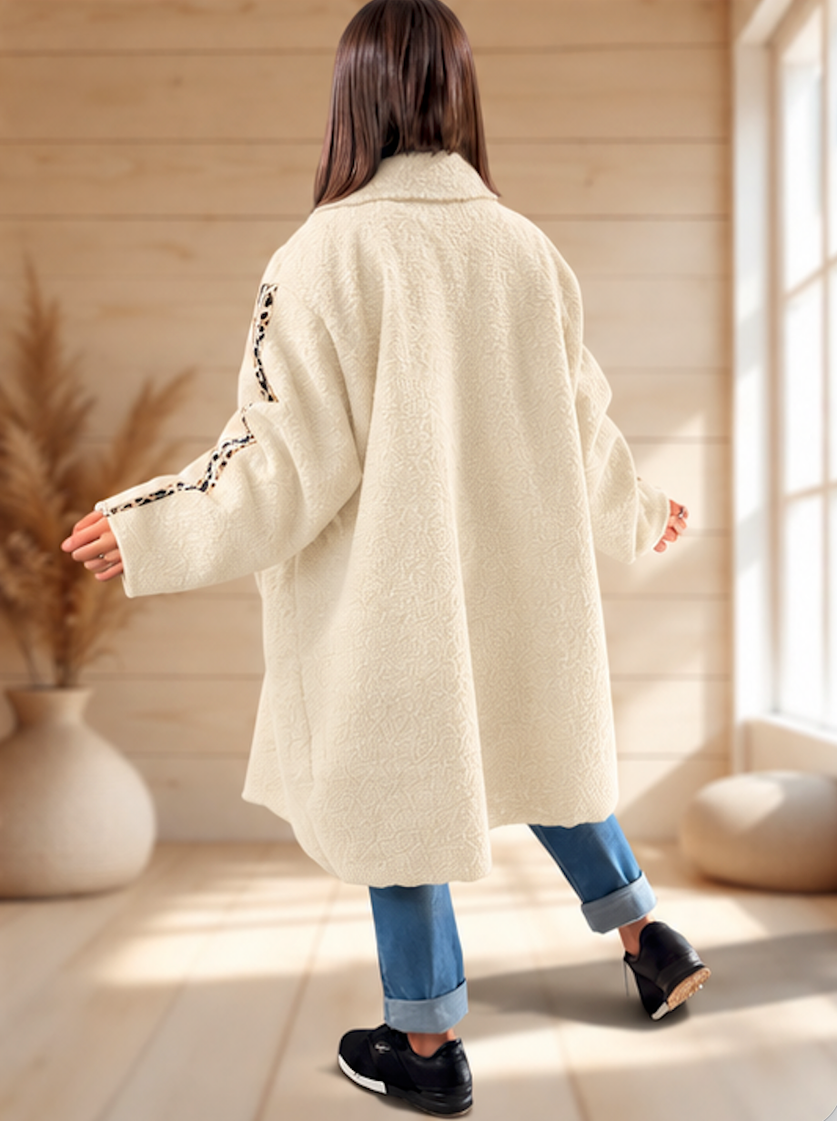 CLARICE - MANTEAU BLANC CASSE A BOUCLETTE JUSQU'A LA TAILLE 48/50 A 56