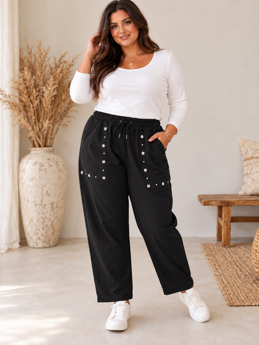 PAULIN - PANTALON SPORTSWEAR NOIR POCHES AVEC CLOUS TAILLE 46 A 52