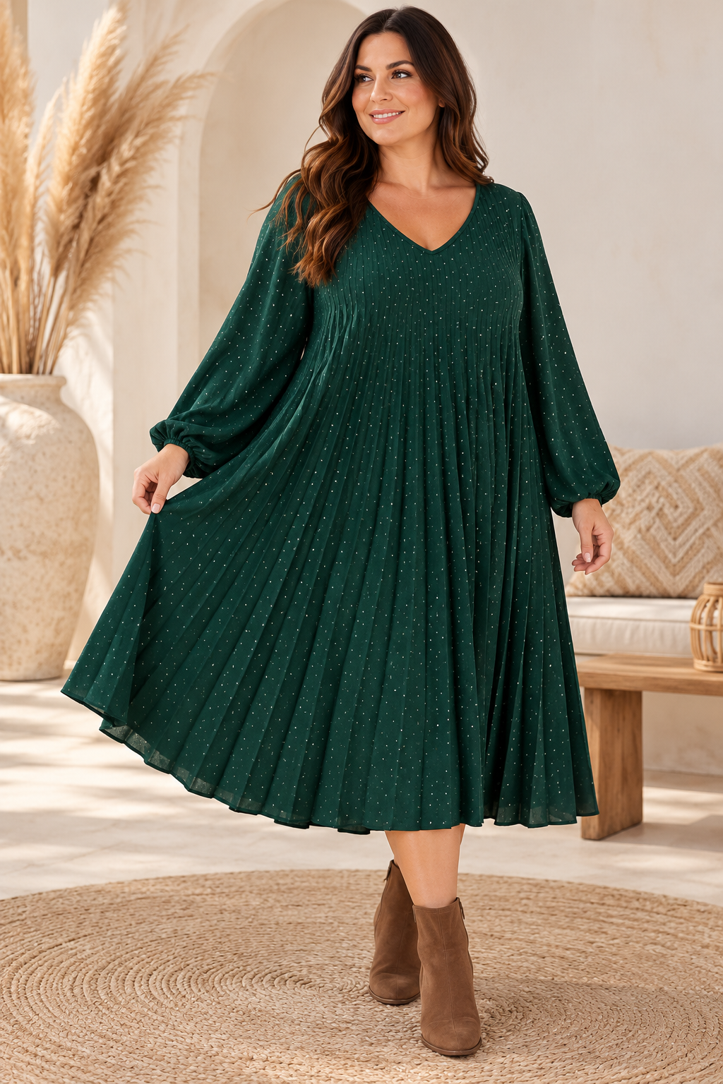 ELSA - ROBE VERTE PLISSEE AVEC STRASS JUSQU'A LA TAILLE 56