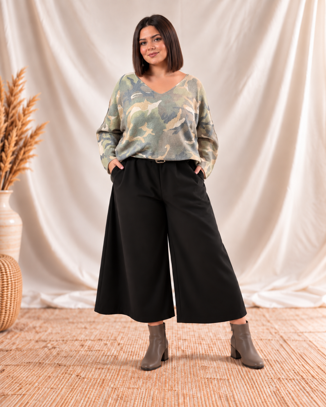 MARILOU - PANTALON JUPE CULOTTE NOIRE JUSQU'A LA TAILLE 52