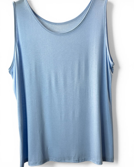 LOUANE - TOP DEBARDEUR BLEU CIEL TAILLE 46/48 A 54
