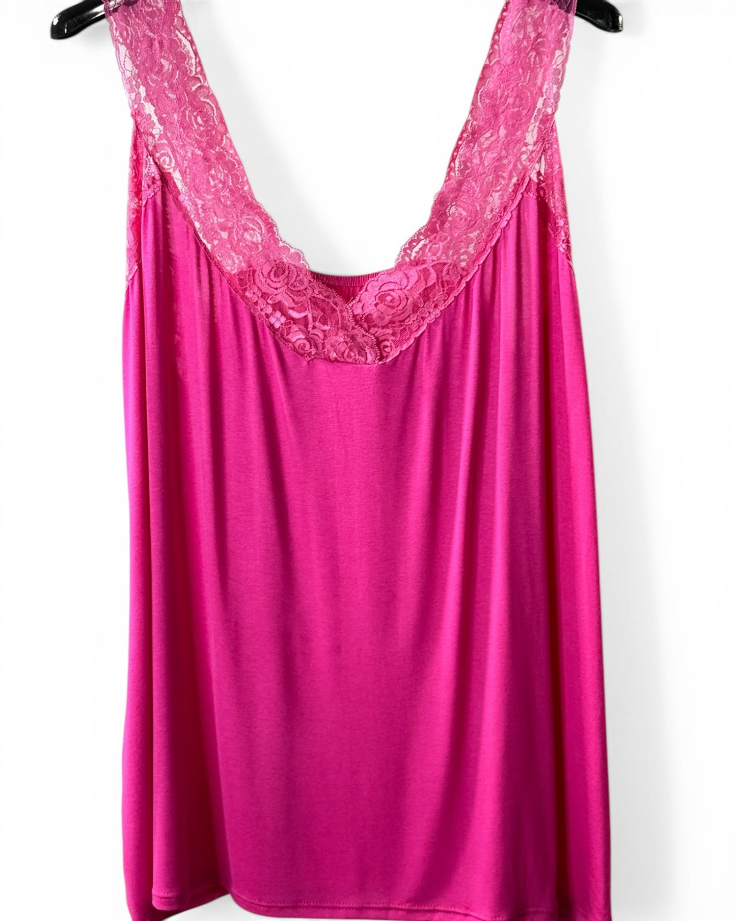 CHOUCHOU - TOP FUCHSIA AVEC DENTELLE TAILLE 48 A 56