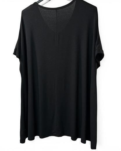 INGRID - T-SHIRT OVERSIZE NOIR JUSQU'A LA TAILLE 48 A 56
