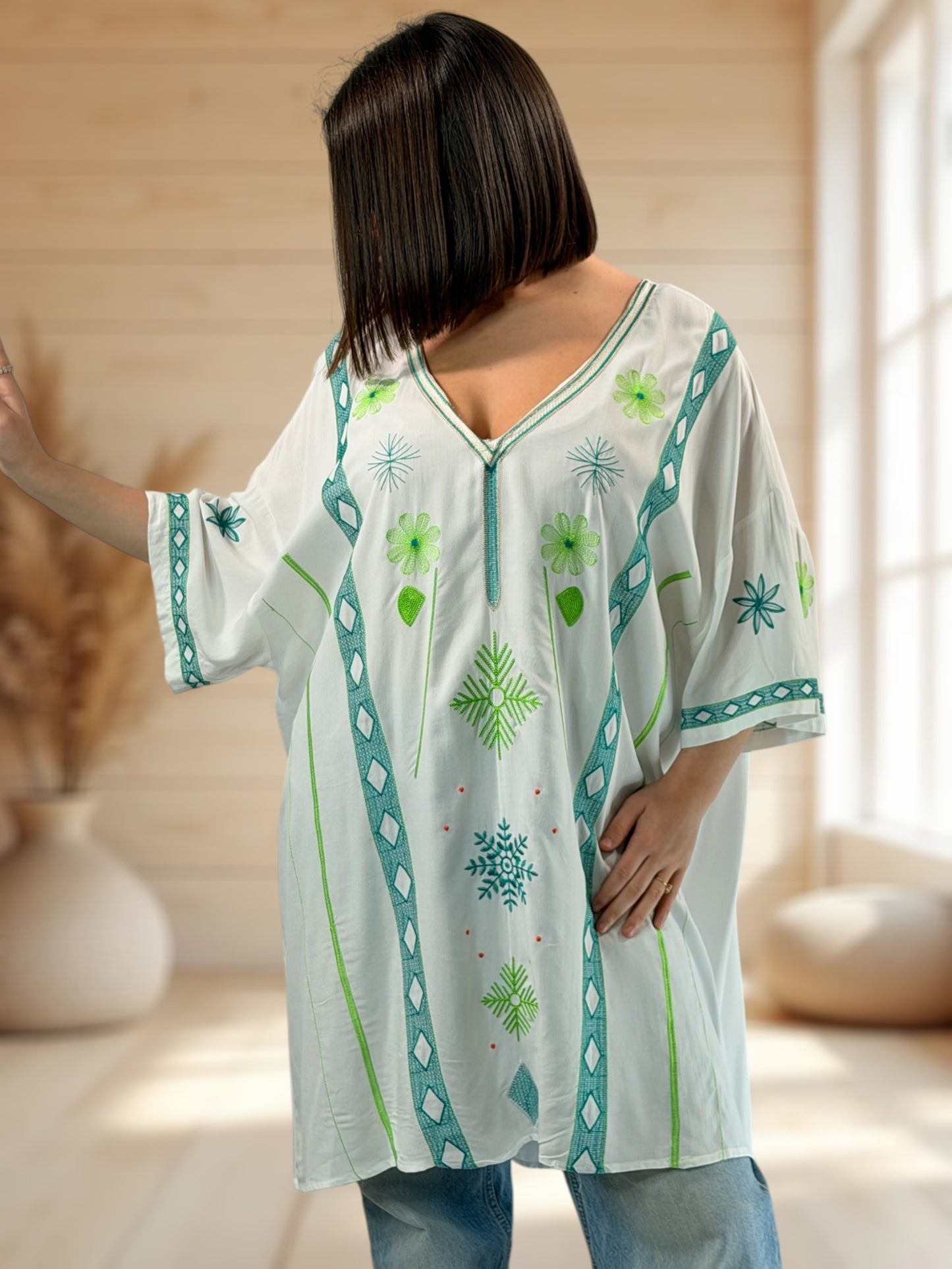 PAOLINA  - TUNIQUE OVERSIZE BRODEE JUSQU'A LA TAILLE 52/54