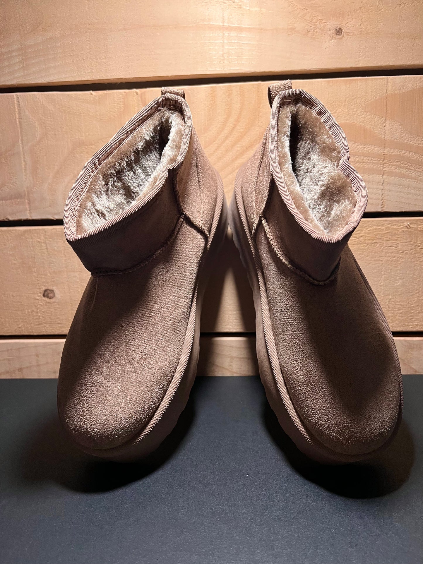 CLAUDIE - BOOTS TAUPE SEMELLE PLATEFORME INTERIEUR MOUMOUTE P 36