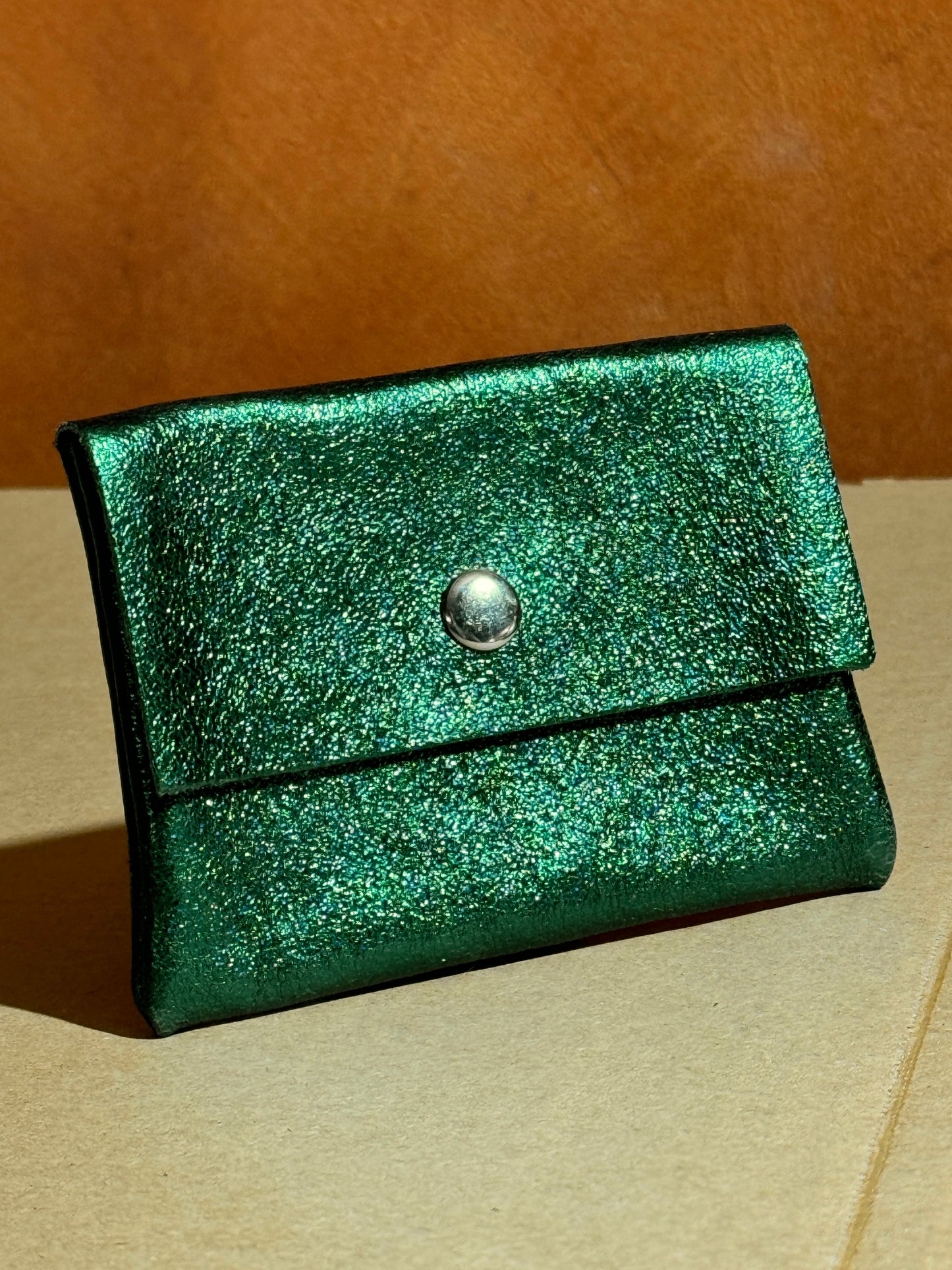 PORTE MONNAIE EN CUIR VERT IRISE