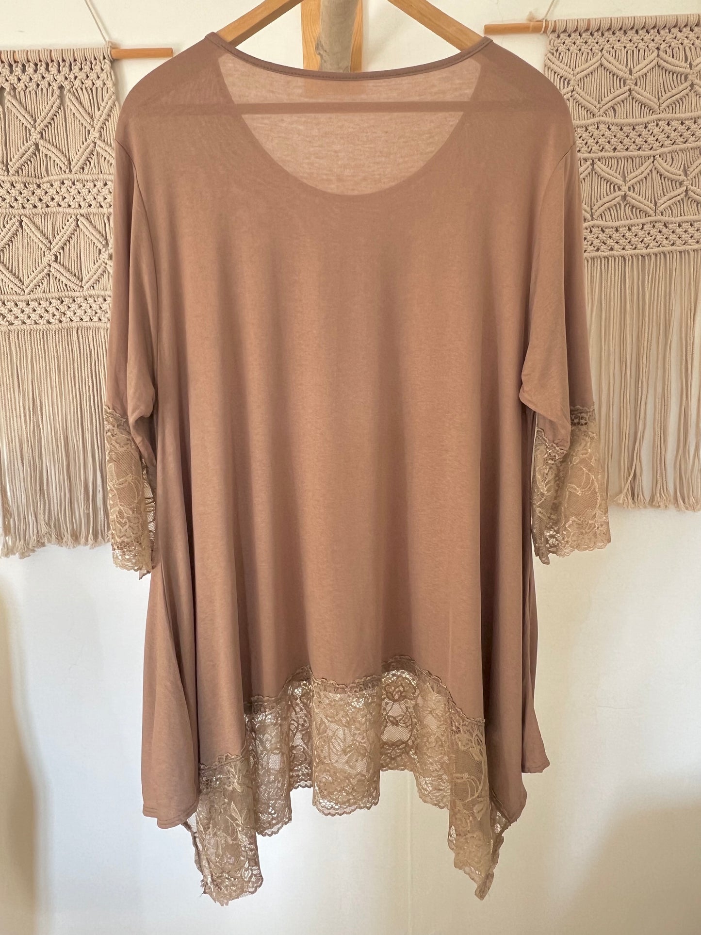CINDY - TOP CAMEL TAILLE 46 A 56/58