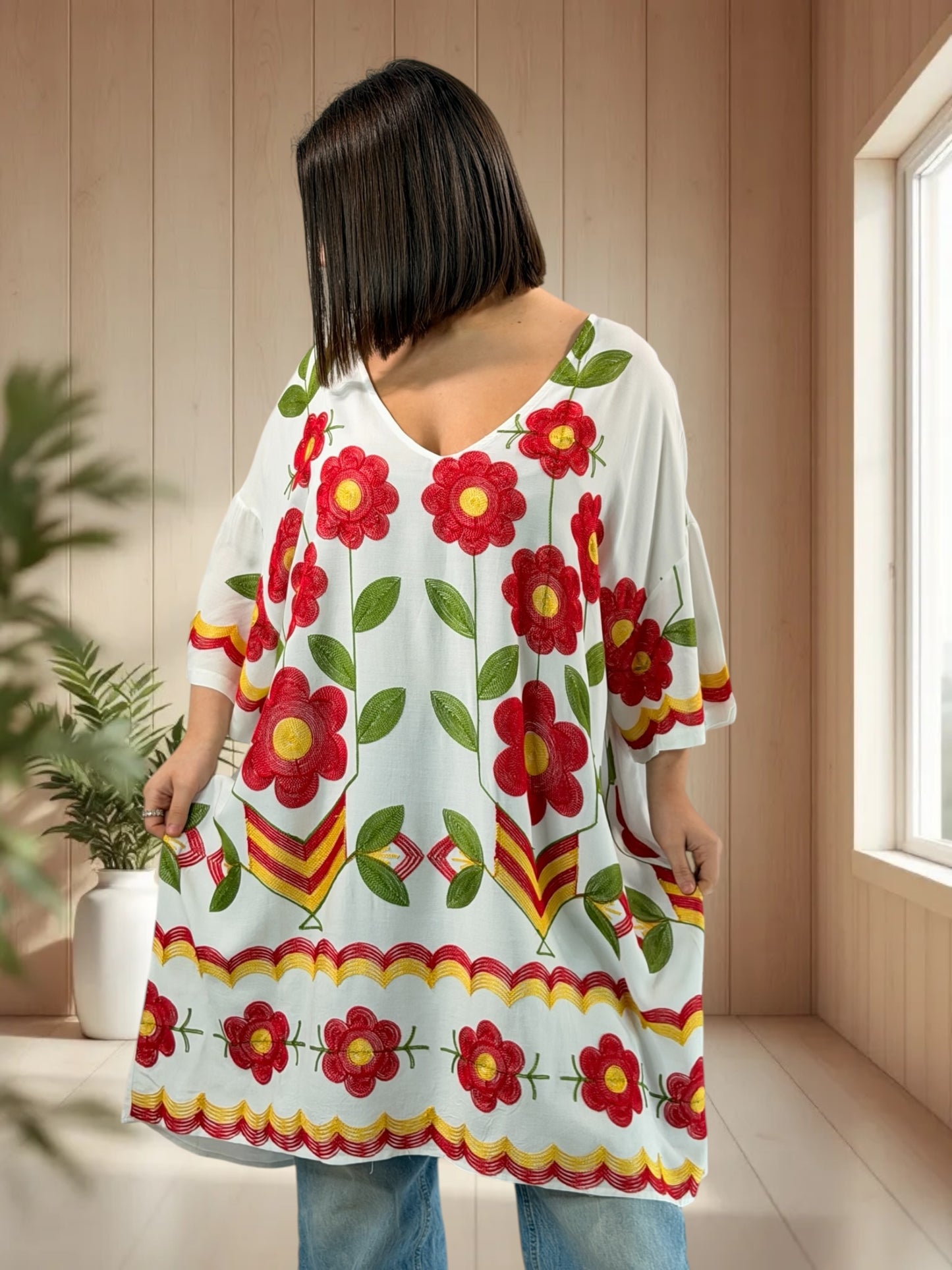 ELODIE  - TUNIQUE OVERSIZE BRODEE JUSQU'A LA TAILLE 52/54