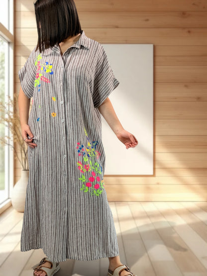 REGINA - ROBE A RAYURE TAUPE JUSQU'A LA TAILLE 50