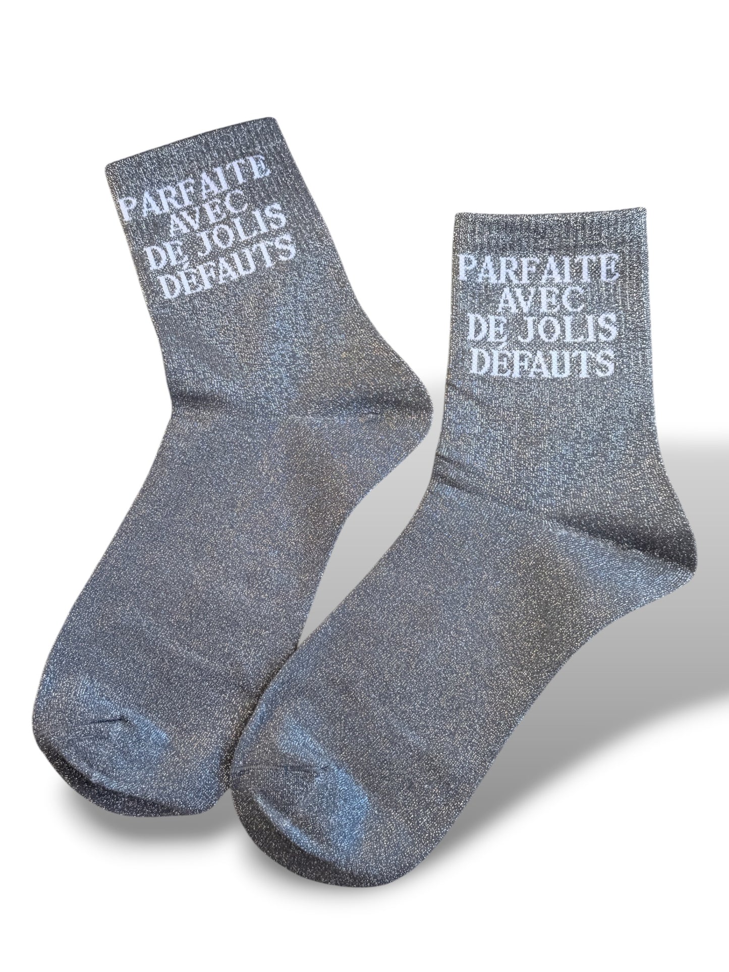 CHAUSSETTES SCINTILLANTES PARFAITE AVEC DE JOLIS DEFAUTS ARGENT