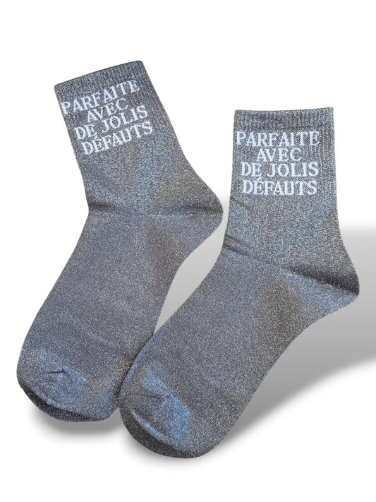 CHAUSSETTES SCINTILLANTES PARFAITE AVEC DE JOLIS DEFAUTS ARGENT
