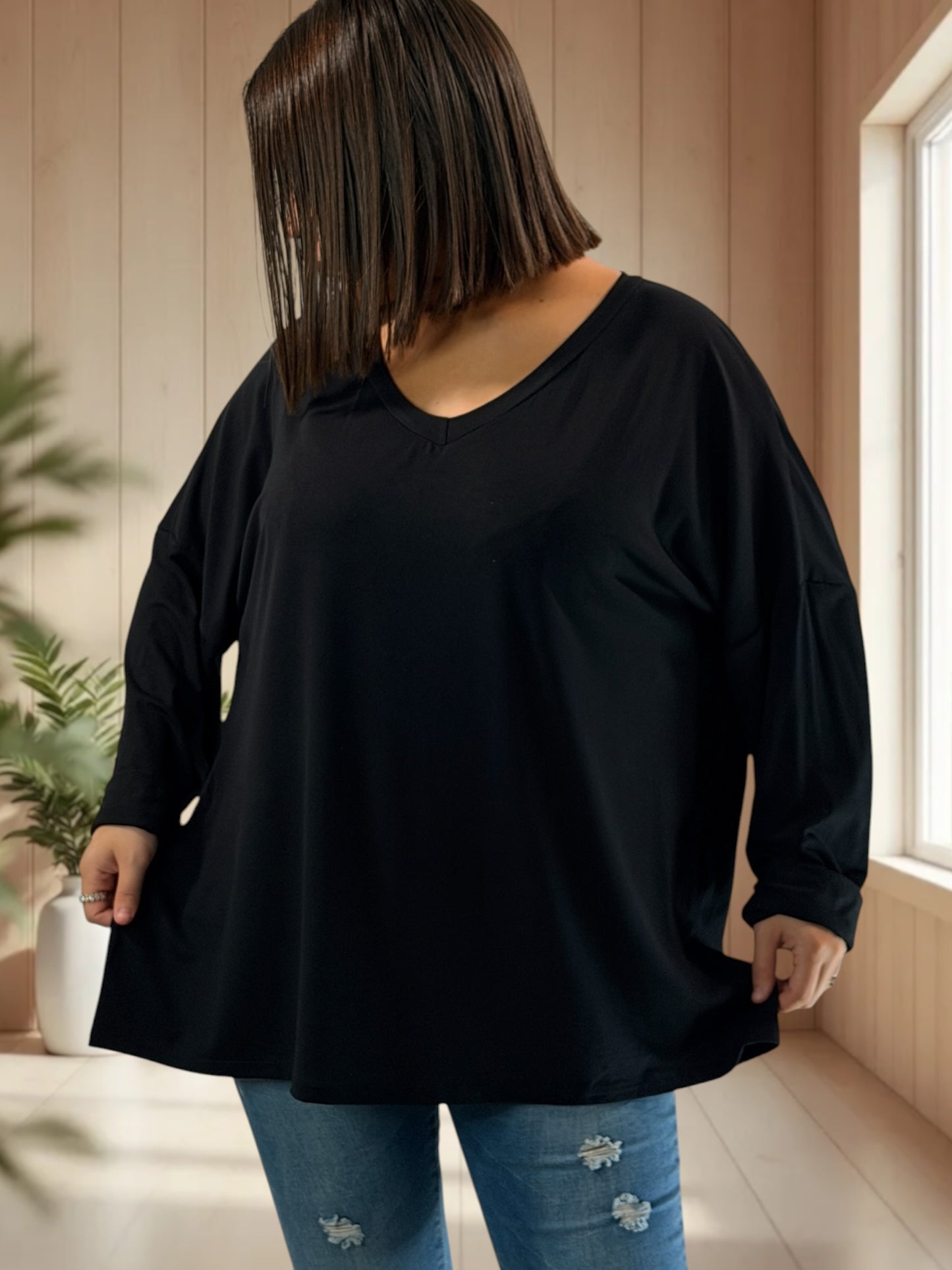 ANGY - TOP NOIR FLUIDE JUSQU'A LA TAILLE 56