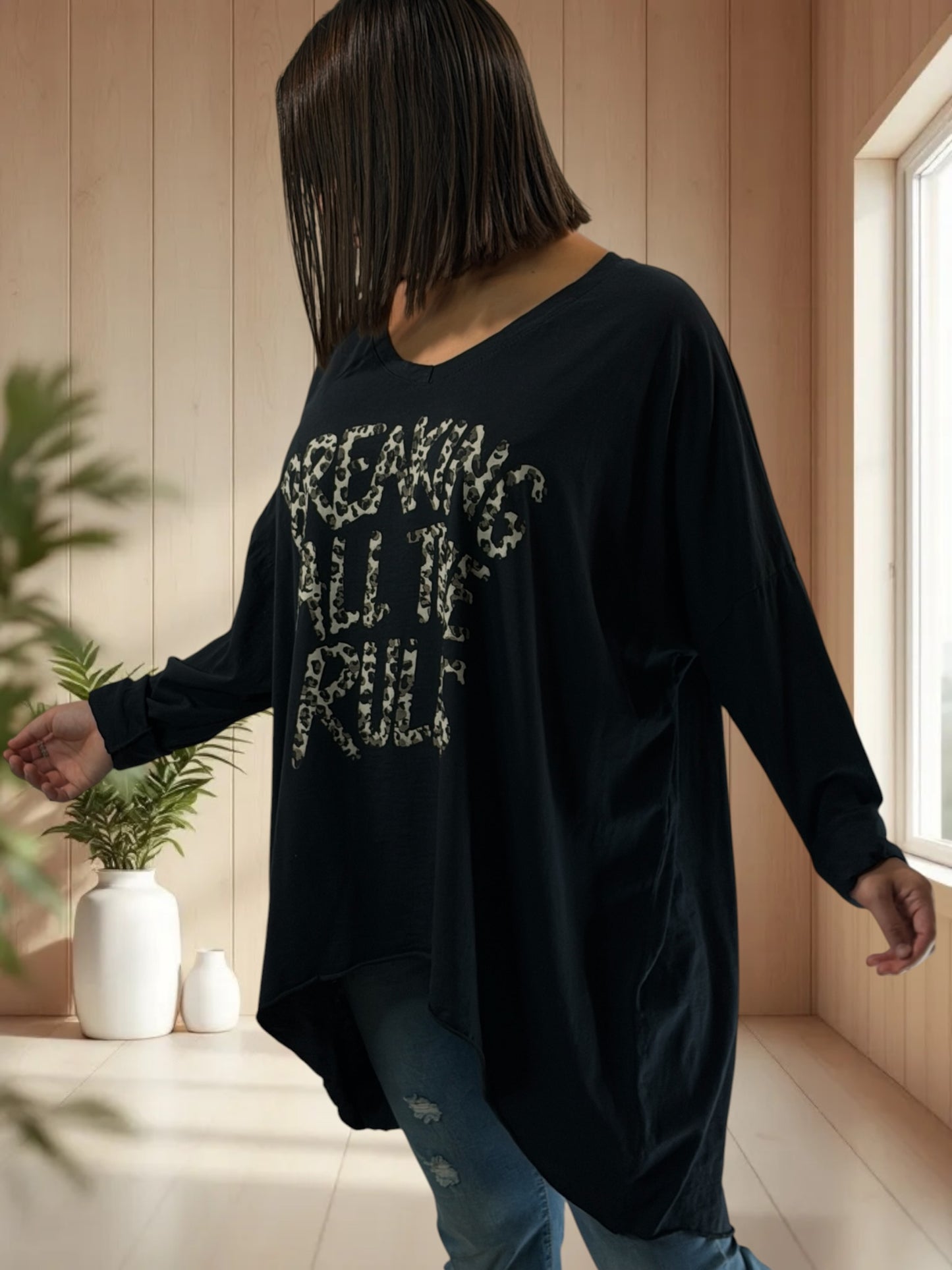 SAVANA - TEE-SHIRT OVERSIZE NOIR JUSQU'A LA TAILLE 56