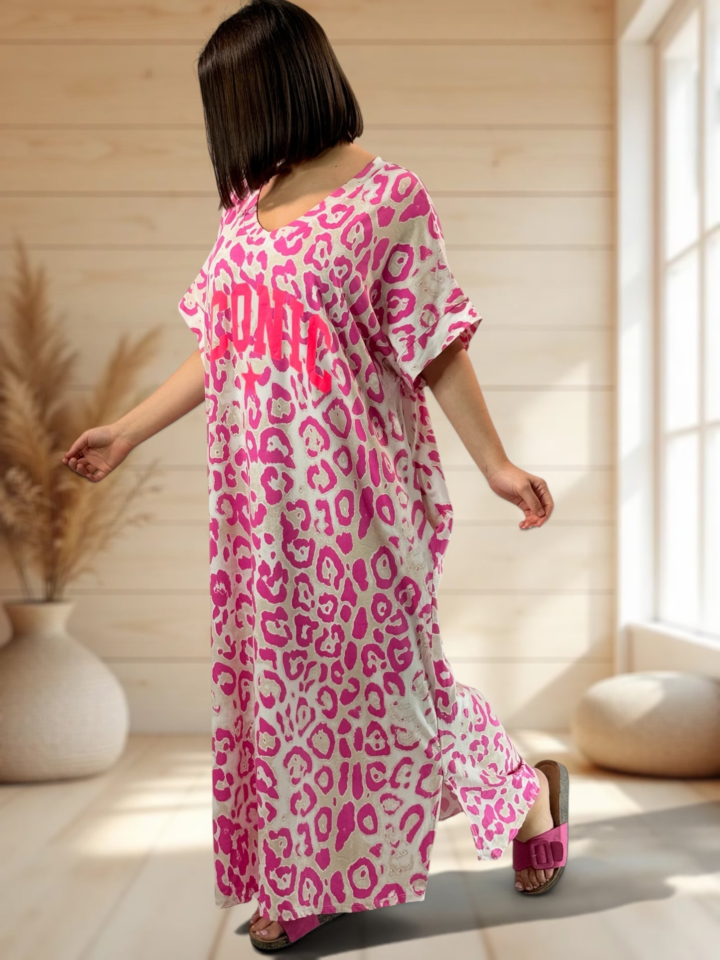 ZANZIBAR - ROBE LEOPARD FUCHSIA JUSQU'A LA TAILLE 54/56