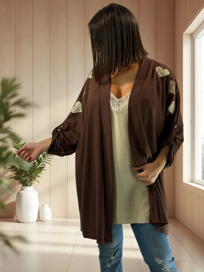 RITA - GILET OVERSIZE MARRON AVEC COEURS DORES JUSQU'A LA TAILLE 56