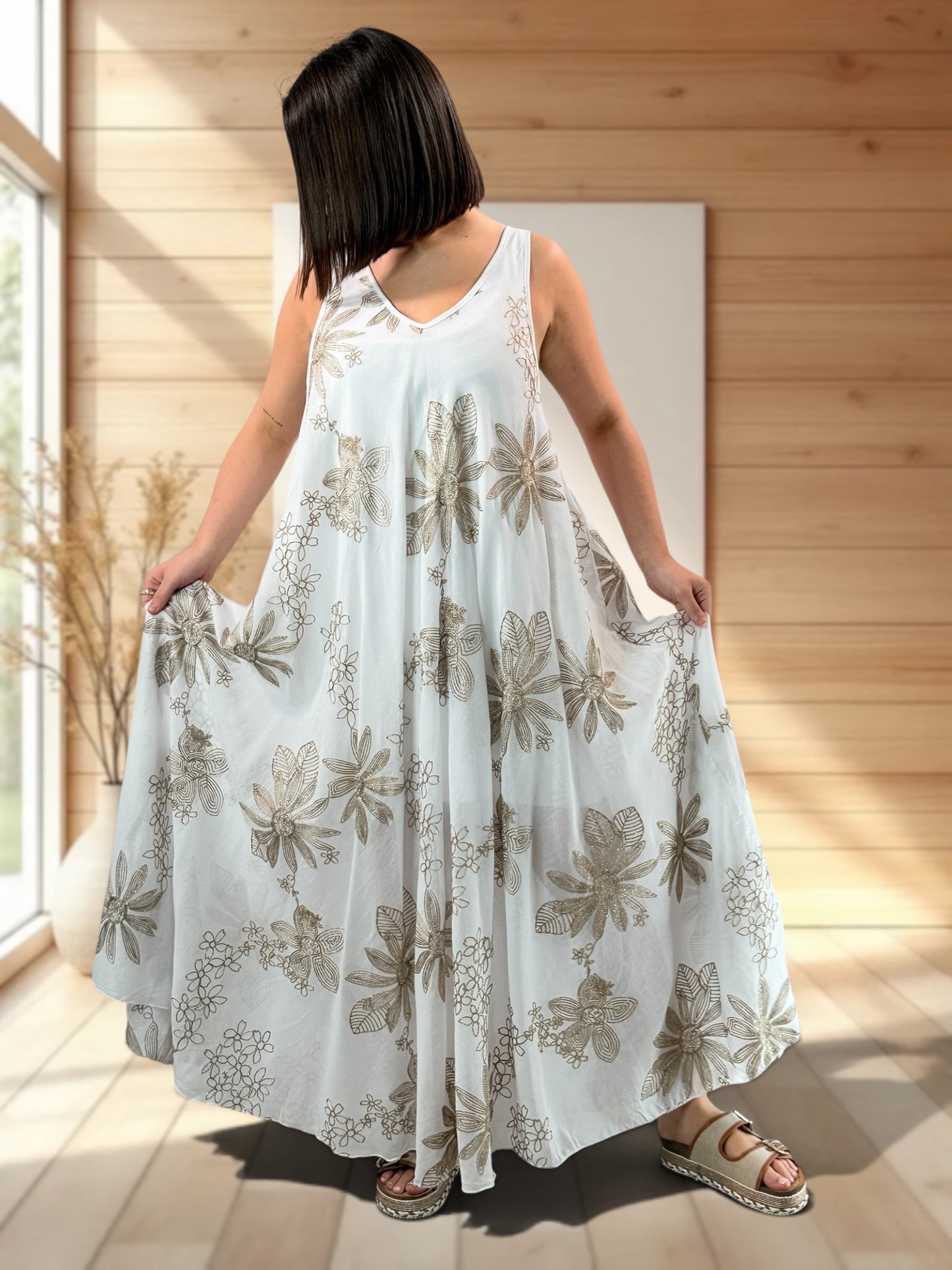 CANDICE - ROBE AMPLE BRODEE JUSQU'A LA TAILLE 52