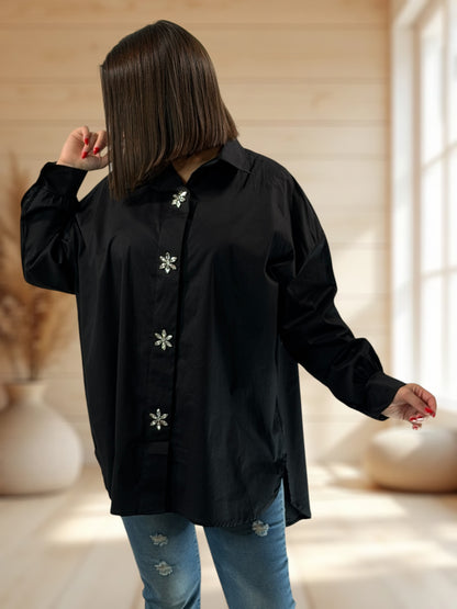 SUNDAY - CHEMISE OVERSIZE NOIRE AVEC STRASS JUSQU'A LA TAILLE 52/54