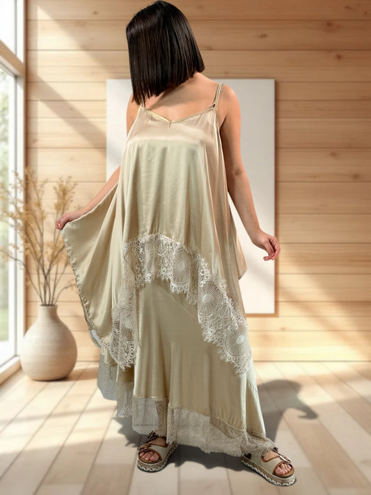 DIVA - TOP OVERSIZE BEIGE JUSQU'A LA TAILLE 56