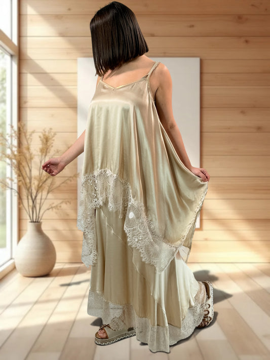MANUELA - JUPE BEIGE SOYEUSE JUSQU'A LA TAILLE 50/52