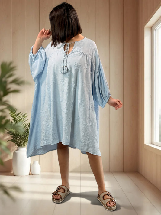 NATHY - ROBE BLEUE BRODEE JUSQU'A LA TAILLE 56