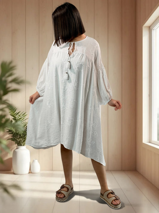 NATHY - ROBE BLANCHE BRODEE JUSQU'A LA TAILLE 56