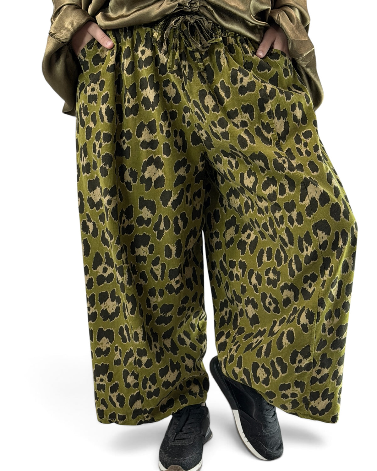 ZANZIBAR - PANTALON LEOPARD VERT EN VELOURS MILLERAIE TAILLE 48 A 54