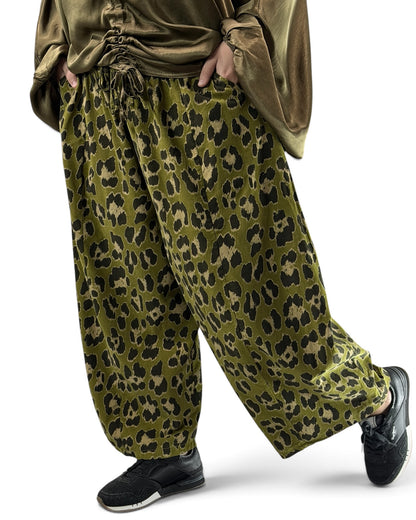 ZANZIBAR - PANTALON LEOPARD VERT EN VELOURS MILLERAIE TAILLE 48 A 54