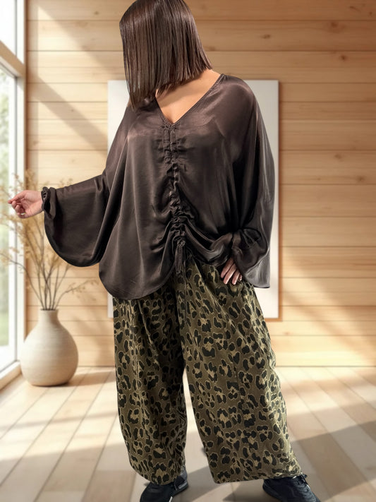 ZANZIBAR - PANTALON LEOPARD KAKI EN VELOURS MILLERAIE TAILLE 48 A 54