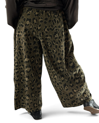 ZANZIBAR - PANTALON LEOPARD KAKI EN VELOURS MILLERAIE TAILLE 48 A 54