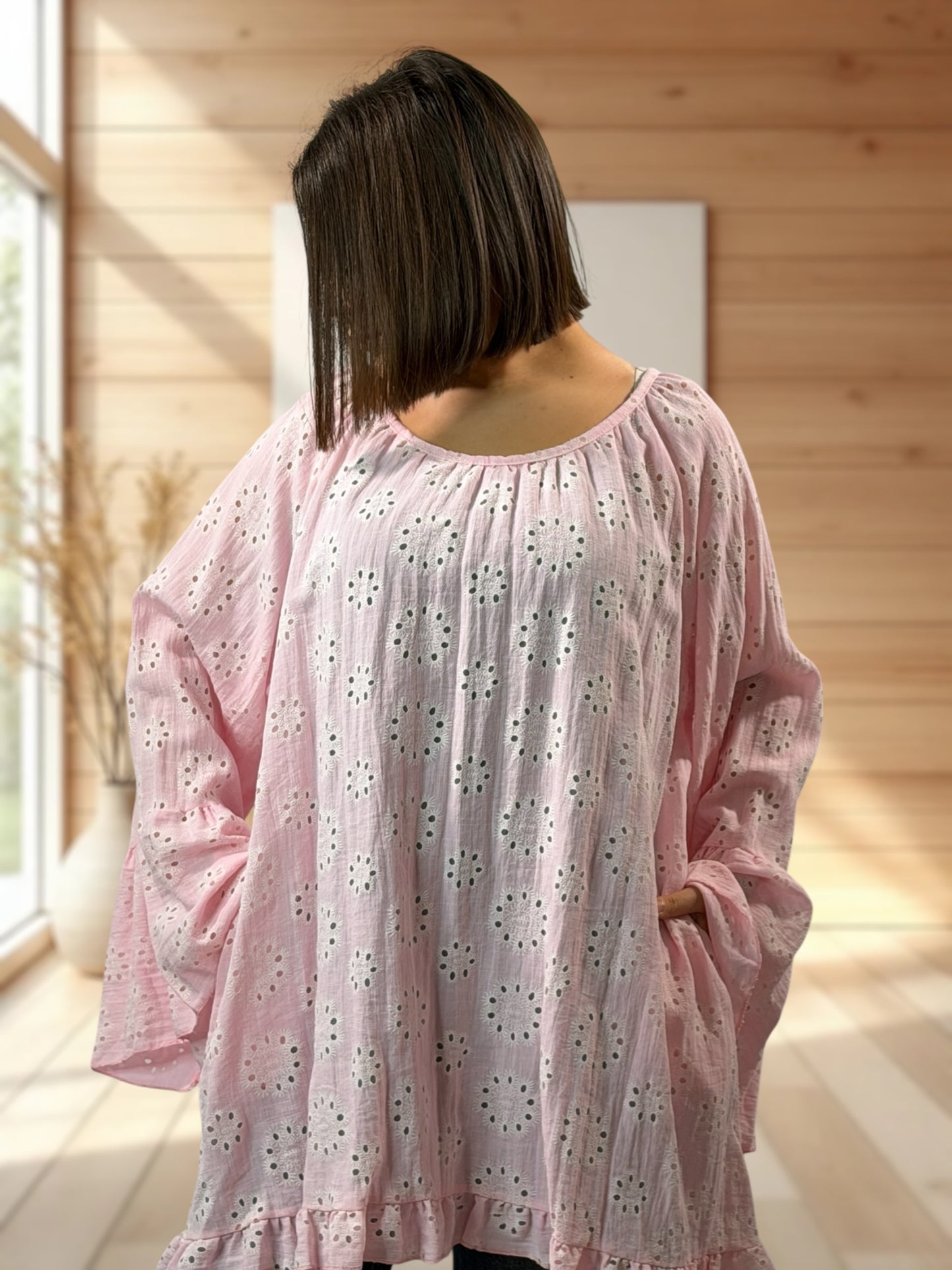 PENELOPE  - TUNIQUE ROSE EN BRODERIE ANGLAISE JUSQU'A LA TAILLE 56