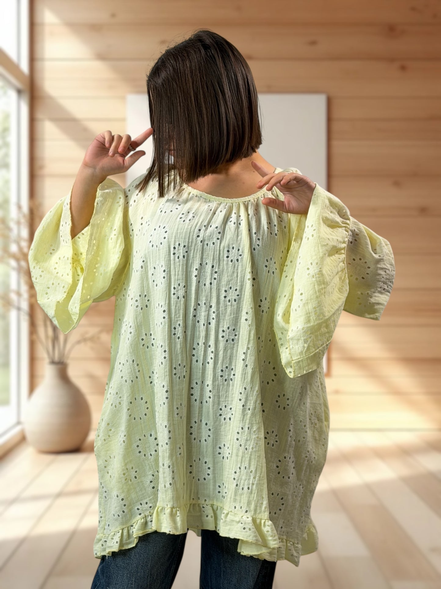 PENELOPE  - TUNIQUE JAUNE EN BRODERIE ANGLAISE JUSQU'A LA TAILLE 56