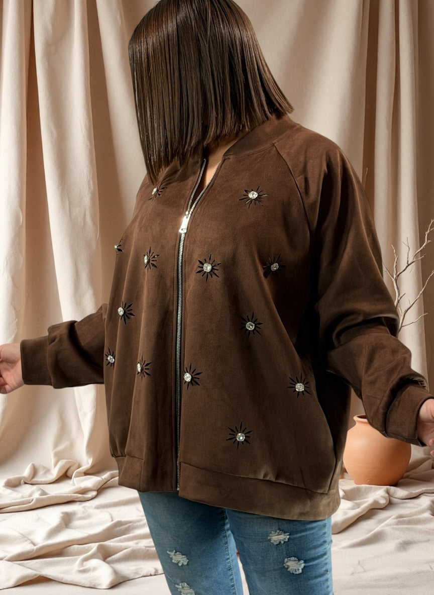 ANASTATIA - VESTE MARRON EFFET DAIM AVEC STRASS JUSQU'A LA TAILLE 52/54