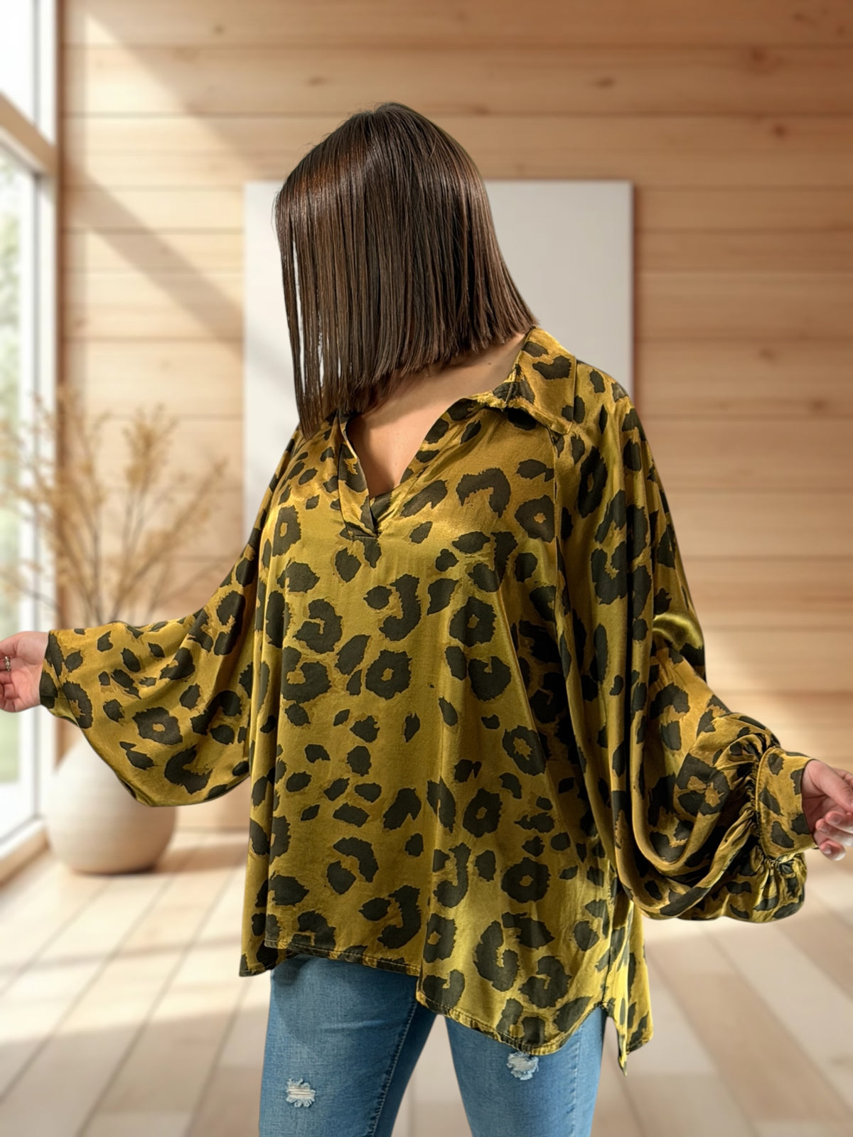ANGELICA - BLOUSE LEOPARD MORDORE JUSQU'A LA TAILLE 52/54