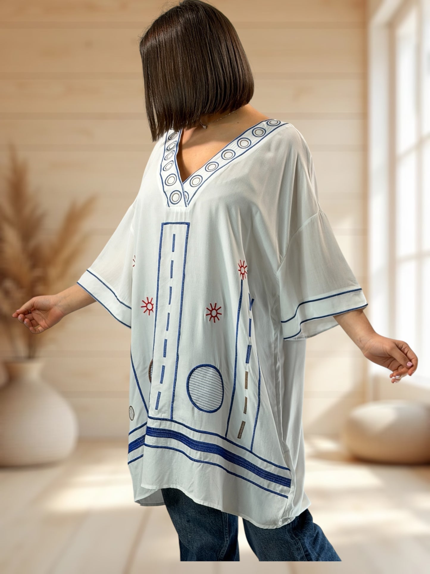 MARIETTA  - TUNIQUE OVERSIZE BRODEE JUSQU'A LA TAILLE 52/54