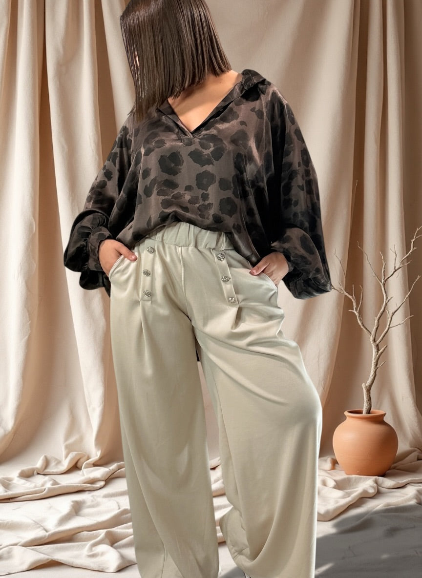 COCO - PANTALON BEIGE AVEC BOUTONS TAILLE 46 A 50/52