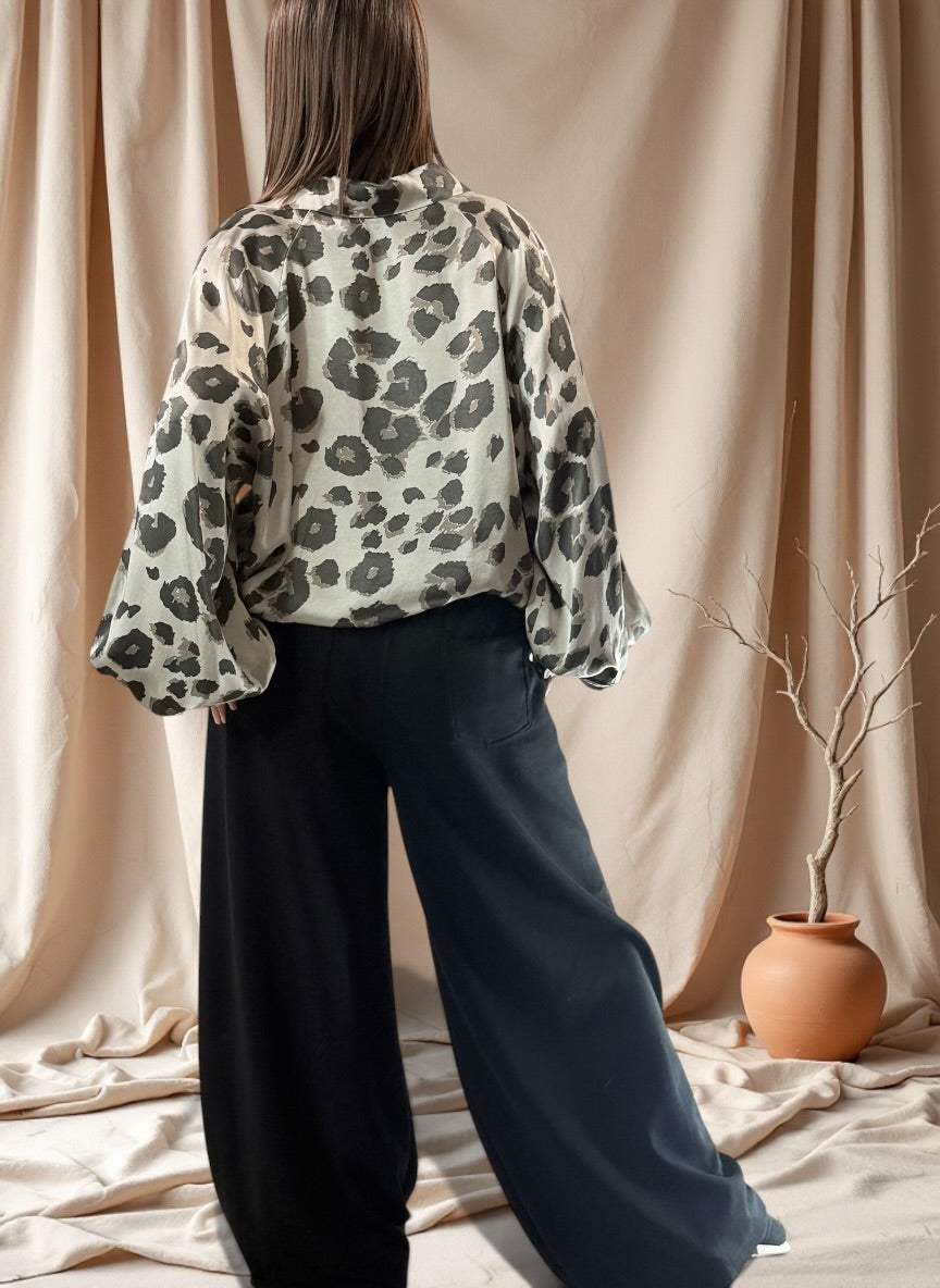 COCO - PANTALON NOIR AVEC BOUTONS TAILLE 46 A 50/52