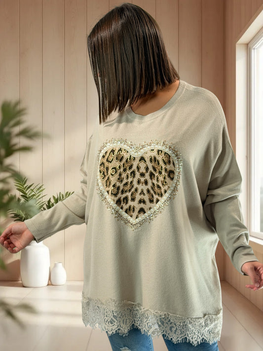 EVITA - PULL BEIGE EN MAILLE AVEC COEUR LEOPARD JUSQU'A LA TAILLE 54